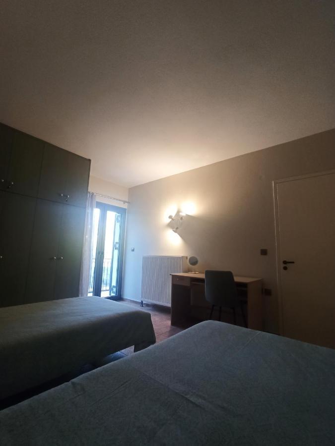 Elatos Boutique Mountainhouse Villa Karpenisi Bagian luar foto
