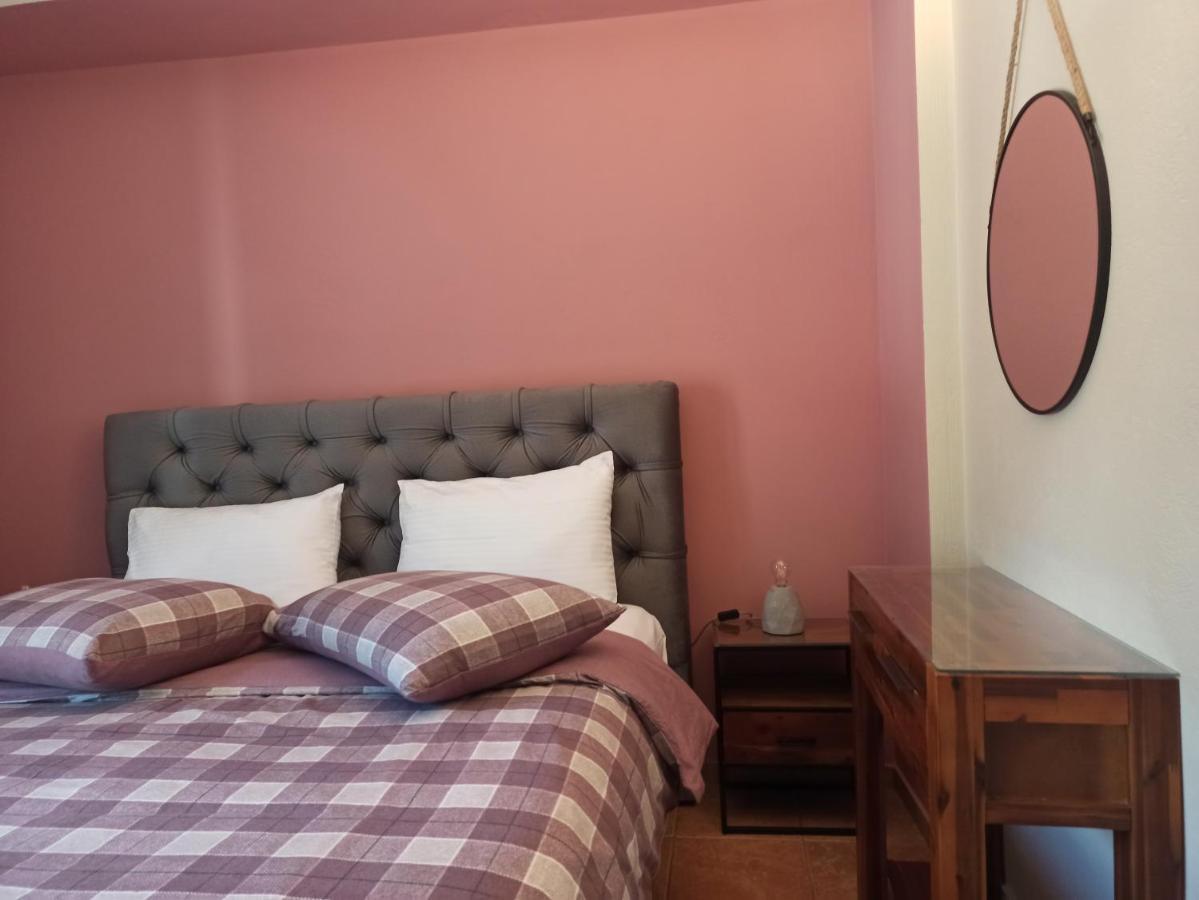 Elatos Boutique Mountainhouse Villa Karpenisi Bagian luar foto